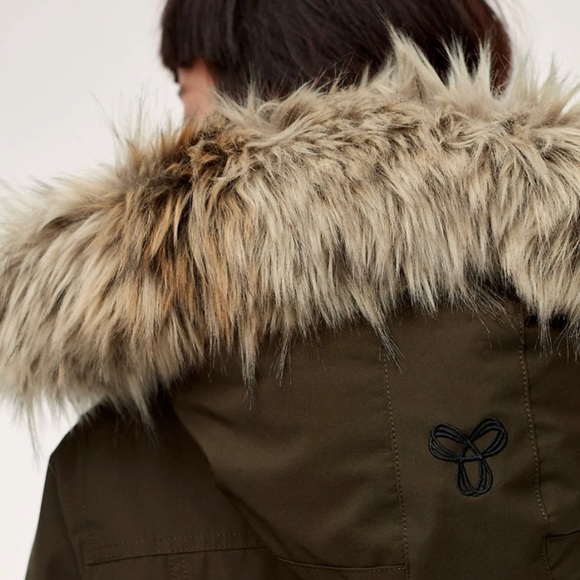 Tna Larsen Parka Jacket - Picture 3 of 8